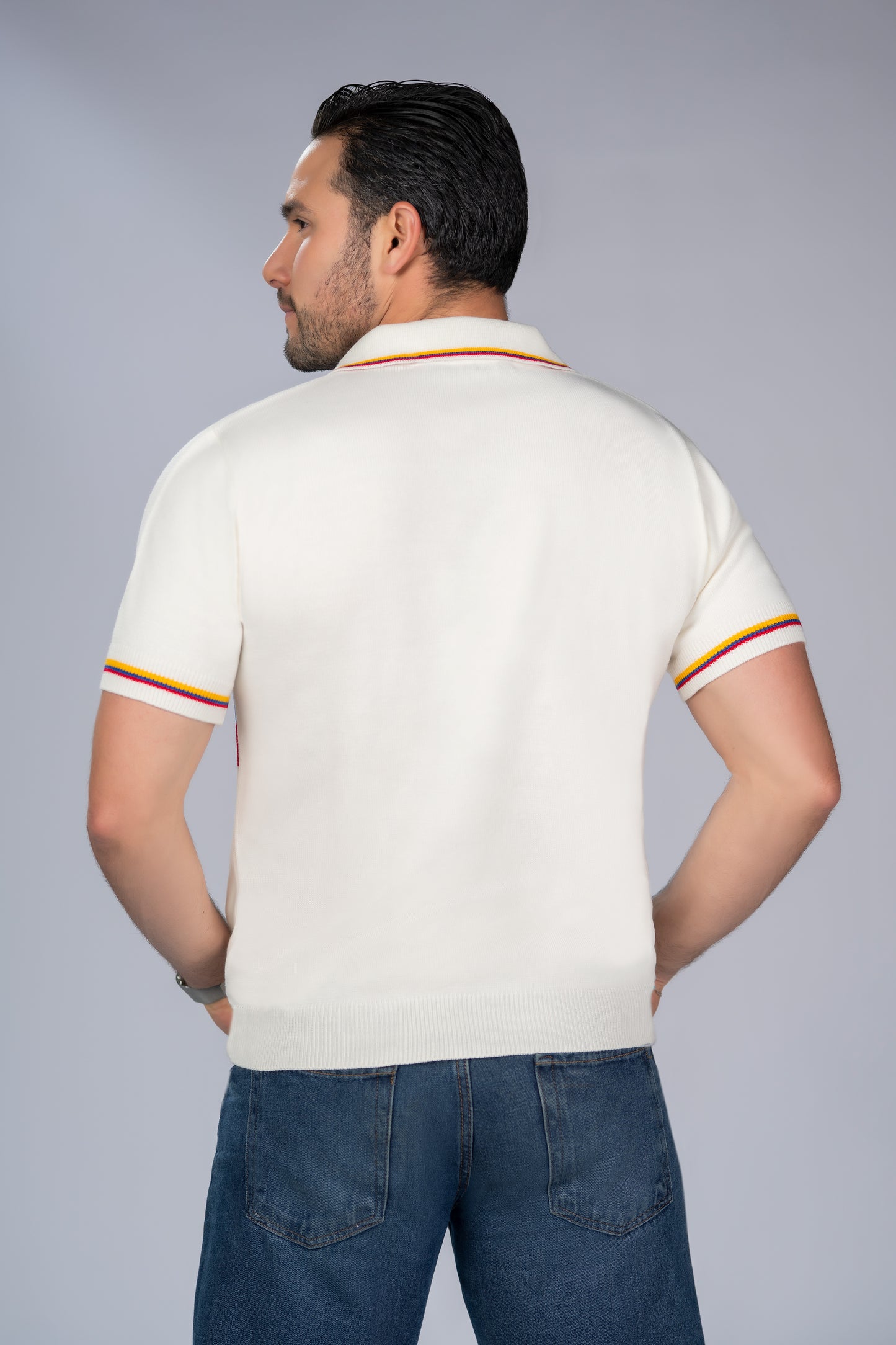 CAMISETA POLO TEJIDA EN HILO